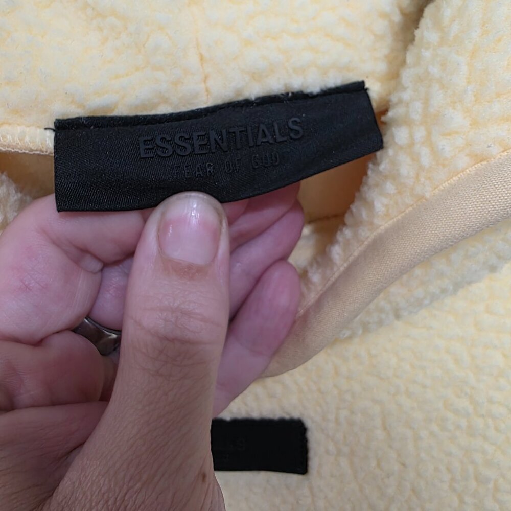 ESSENTIALS Fear of God Hoodie Yellow Sherpa Fleece Pullover β Size L β Oversized - Picture 6 of 15